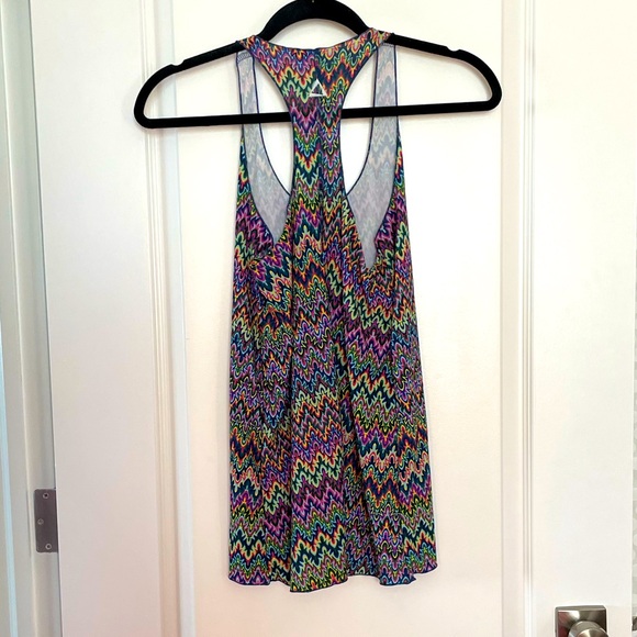 Prismsport Pattern Workout Tank - Picture 5 of 6